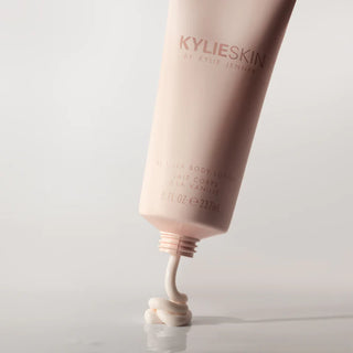 Vanilla body lotion™ Crema corporal - Kylie Cosmetics vista frontal con fondo blanco.