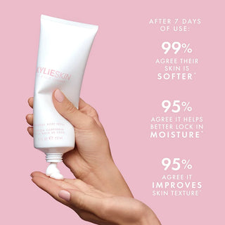 Coconut body lotion™ Crema corporal - Kylie Cosmetics vista frontal con fondo blanco.