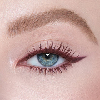 Lápiz delineador de ojos Pillow Talk™ - Charlotte Tilbury vista frontal con fondo blanco.