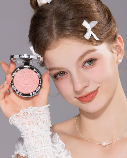 Rubor Swan Ballet Embossed Blush - Flower Knows vista frontal con fondo blanco.