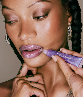 Labial Gloss voluminizador On your collar Plumping lip gloss - R.E.M. Beauty