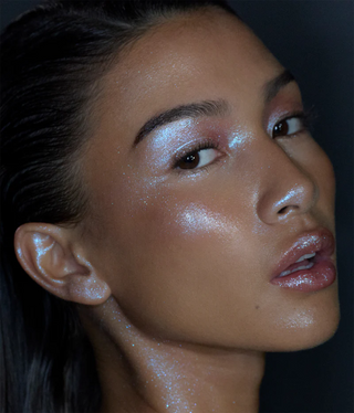 Labial Gloss voluminizador On your collar Plumping lip gloss - R.E.M. Beauty