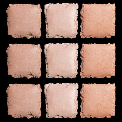 Paleta de Iluminadores Ambient® Lighting Palette - Hourglass vista frontal con fondo blanco.