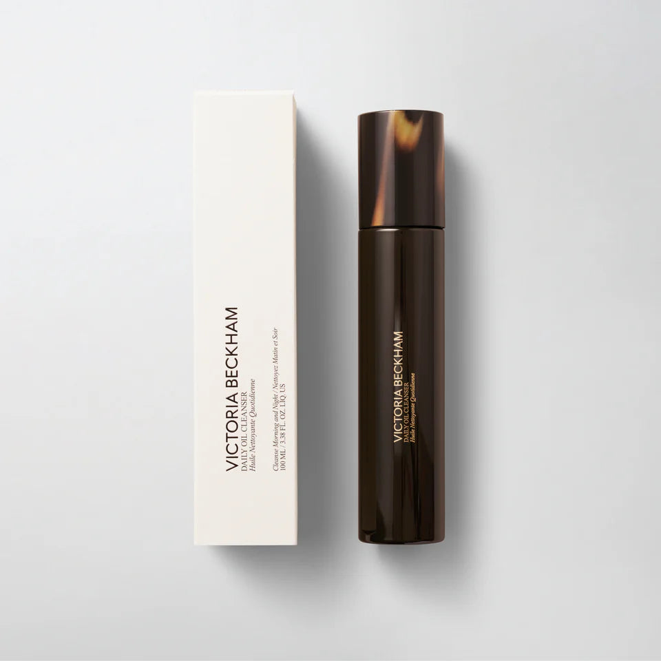 Aceite Limpiador Facial The Daily Cleansing Protocol™ - Victoria Beckham Beauty vista frontal con fondo blanco.