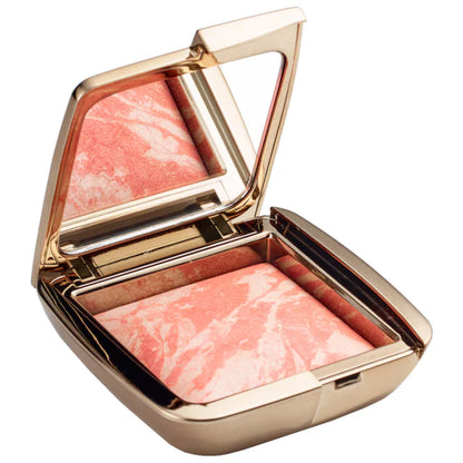 Rubor Iluminador Ambient Lighting Blush Collection - Hourglass vista frontal con fondo blanco.