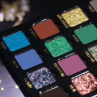 Paleta de Sombras Frosted Fairy Prismatic Pastels Multichrome Magnetic Eyeshadow Palette - Kaima Cosmetics