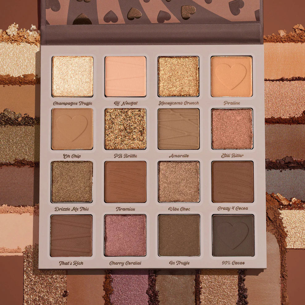 Paleta de Sombras de Ojos Not a box of chocolates™ - ColourPop vista frontal con fondo blanco.