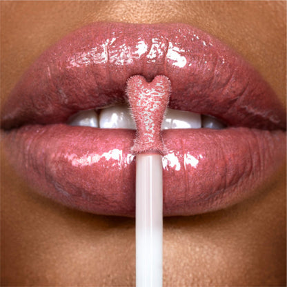 Gloss Labial con Colágeno - Charlotte Tilbury vista frontal con fondo blanco.