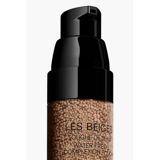 Base de Maquillaje LES BEIGES Water-Fresh Complexion Touch + Pincel aplicador - CHANEL