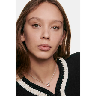 Base de Maquillaje LES BEIGES Water-Fresh Complexion Touch + Pincel aplicador - CHANEL