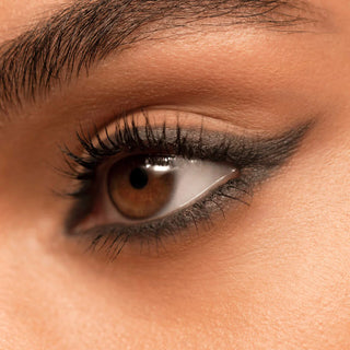 Delineador Waterproof Larga duración Satin Kajal Liner™ - Victoria Beckham beauty