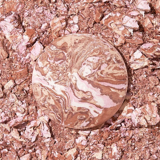 Bronzer Baked Bronze-n-Brighten Multipurpose - Laura Geller vista frontal con fondo blanco.