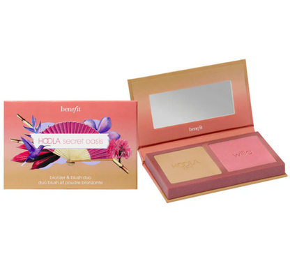 Paleta mini duo Rubor + Bronzer Hoola & WANDERful World - Benefit Cosmetics vista frontal con fondo blanco.