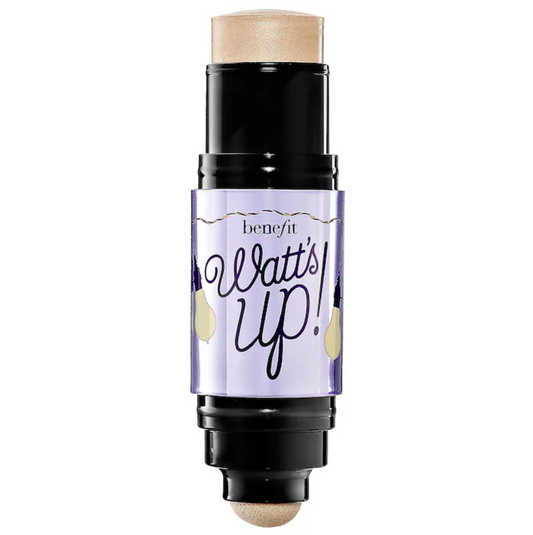 Iluminador en barra Watt's Up! Champagne Cream - Benefit Cosmetics vista frontal con fondo blanco.