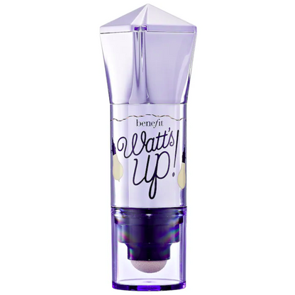 Iluminador en barra Watt's Up! Champagne Cream - Benefit Cosmetics vista frontal con fondo blanco.