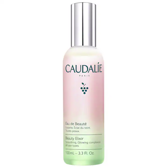 Bruma facial preparadora, iluminadora y fijadora de maquillaje - Caudalie vista frontal con fondo blanco.