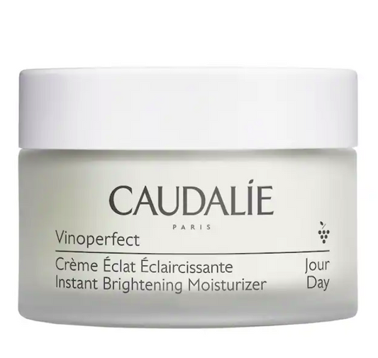 Crema Hidratante Iluminadora Instantánea con Niacinamida Vinoperfect - Caudalie vista frontal con fondo blanco.