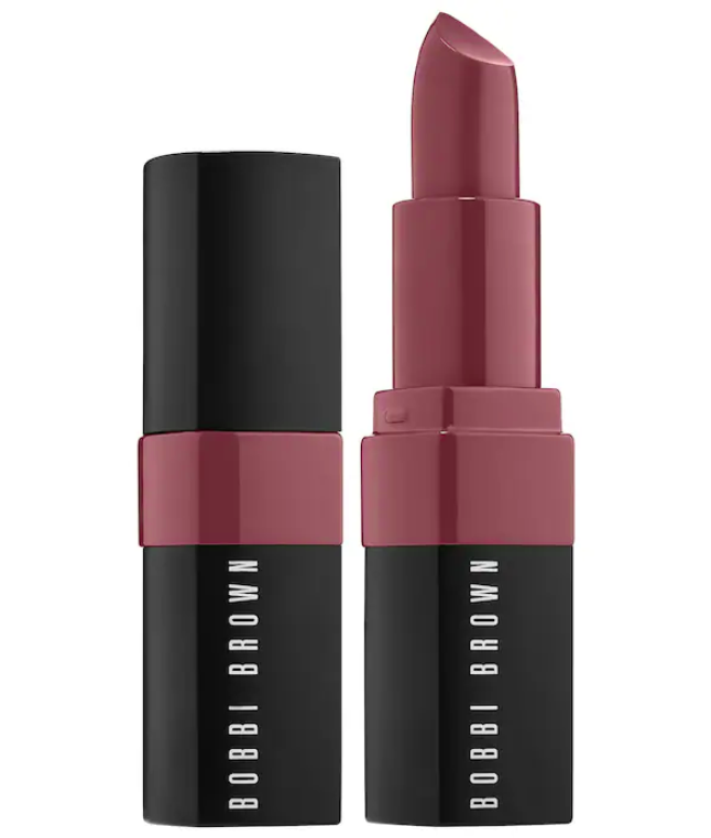 Labial Crushed Lip - Bobbi Brown vista frontal con fondo blanco.