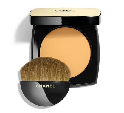 Polvo Compacto Efecto Piel luminosa y sana LES BEIGES - CHANEL vista frontal con fondo blanco.