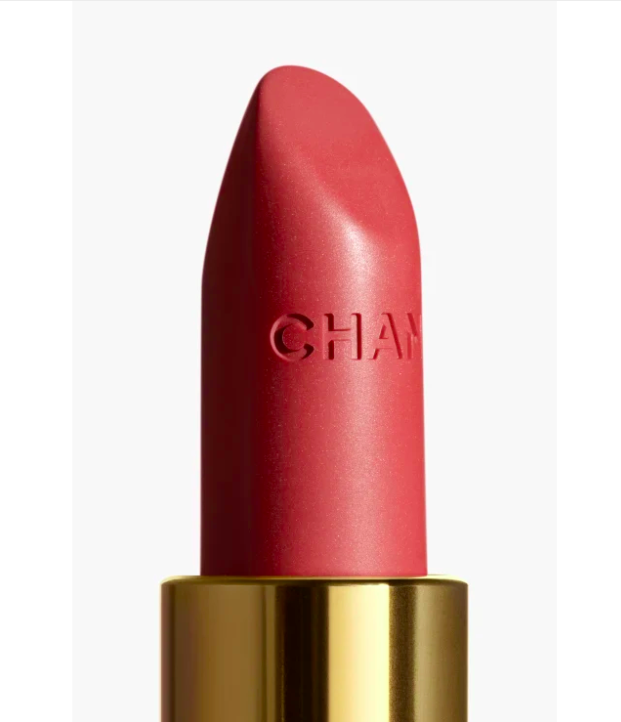 Labial Matte ROUGE ALLURE VELVET - CHANEL vista frontal con fondo blanco.