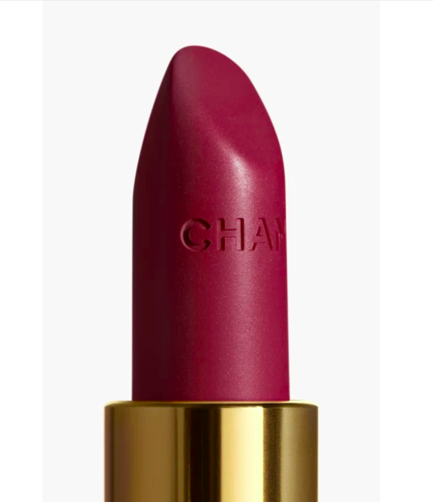 Labial Matte ROUGE ALLURE VELVET - CHANEL vista frontal con fondo blanco.