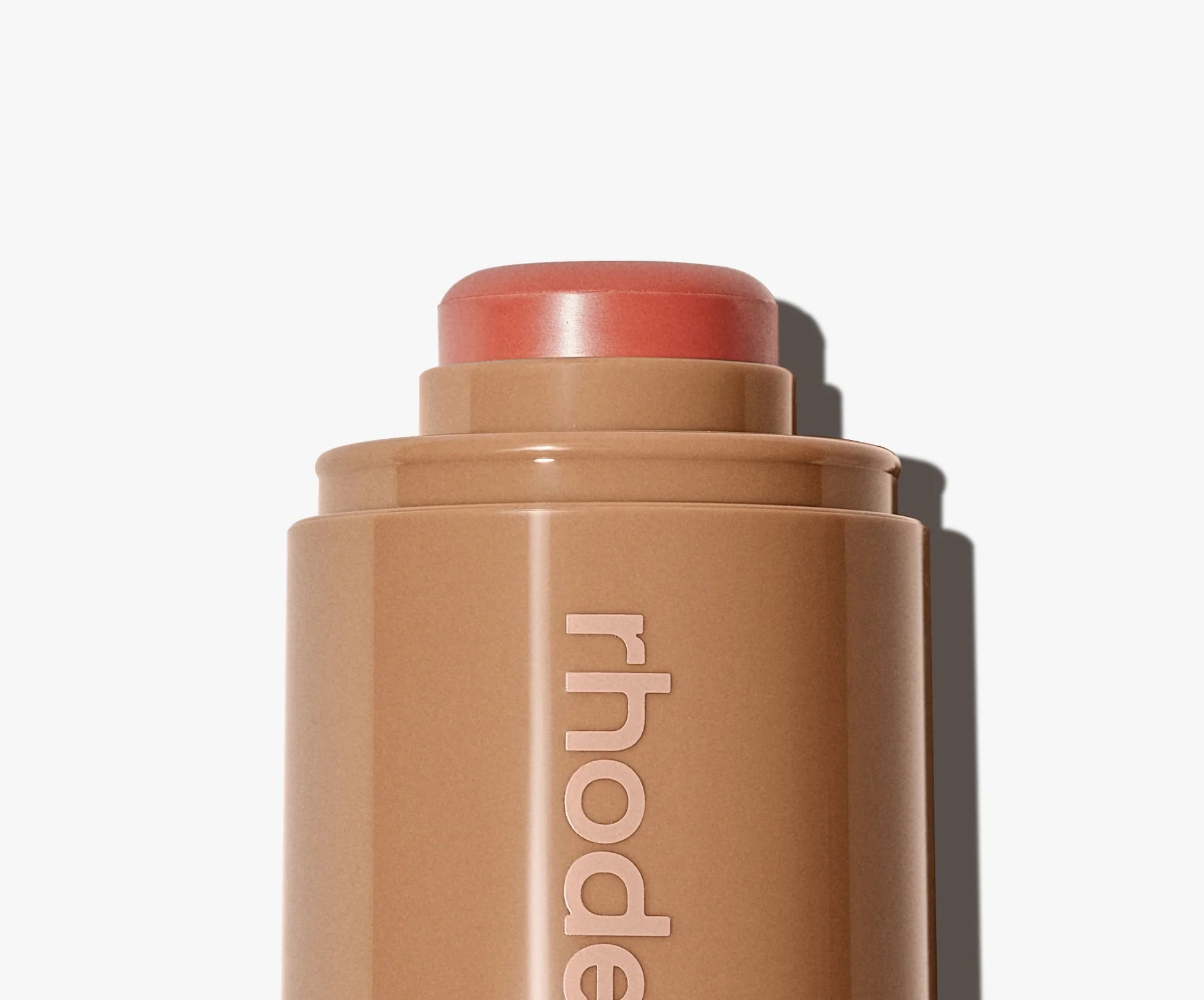 Rubor Pocket blush Ed. Limitada - Rhode vista frontal con fondo blanco.