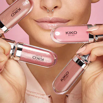 Labial 3d hydra lipgloss - KIKO vista frontal con fondo blanco.