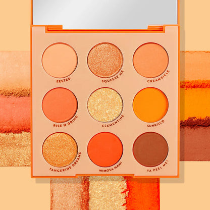 Paleta de Sombras de Ojos Orange you glad?™ - ColourPop vista frontal con fondo blanco.