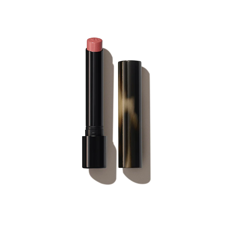 Labial Posh Lipstick™ - Victoria Beckham beauty vista frontal con fondo blanco.