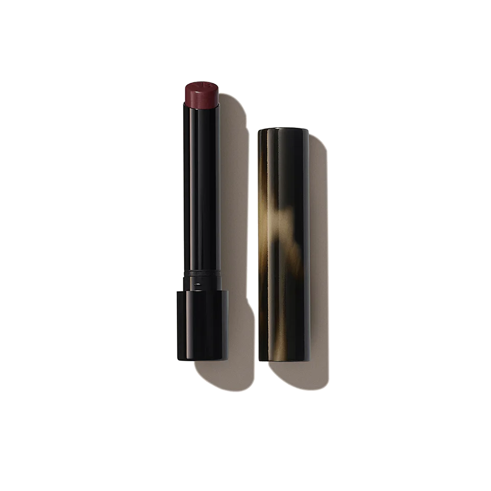 Labial Posh Lipstick™ - Victoria Beckham beauty vista frontal con fondo blanco.