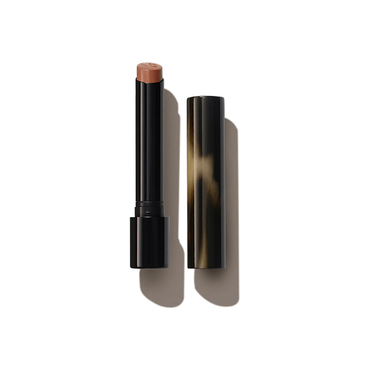 Labial Posh Lipstick™ - Victoria Beckham beauty vista frontal con fondo blanco.