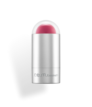 Blush & lip stick - R.E.M. Beauty vista frontal con fondo blanco.