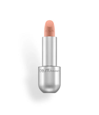 Labial Matte Lipstick - R.E.M. Beauty vista frontal con fondo blanco.