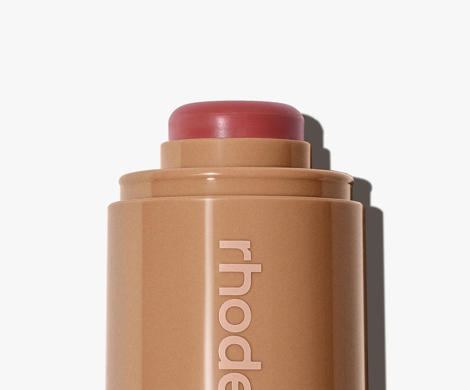 Rubor Pocket blush Ed. Limitada - Rhode vista frontal con fondo blanco.