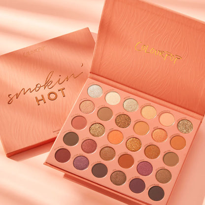 Paleta de Sombras de Ojos Smokin' hot - ColourPop vista frontal con fondo blanco.