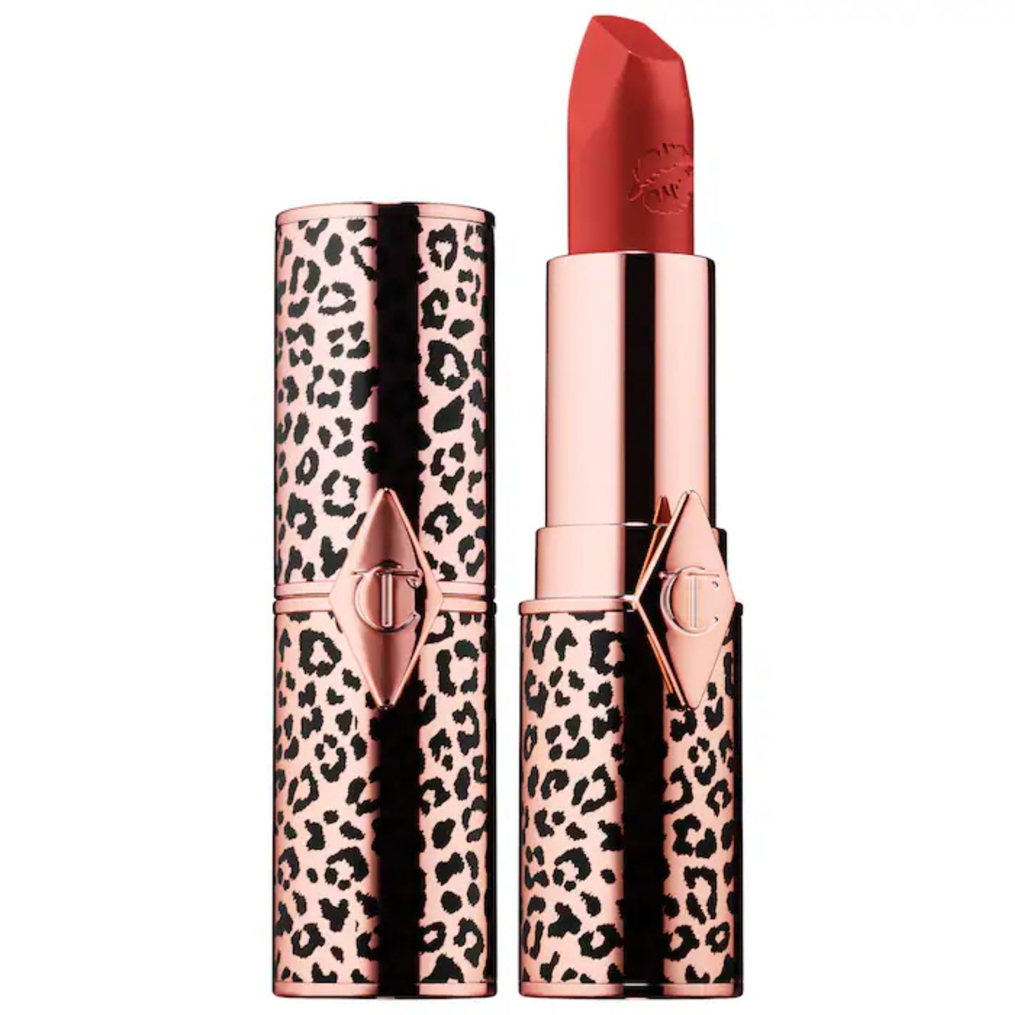 Labial Hot Lips 2 - Charlotte Tilbury vista frontal con fondo blanco.