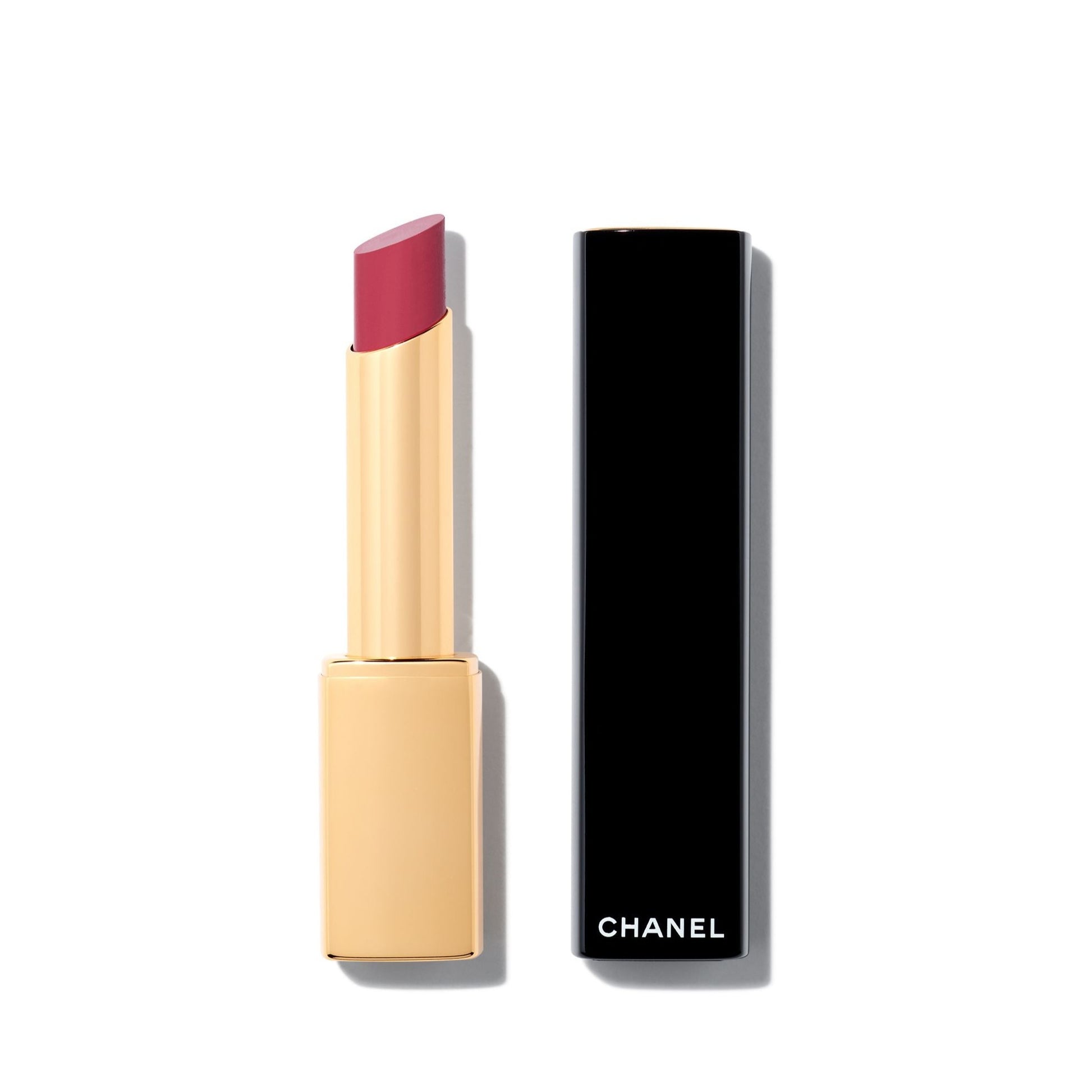 Labial de Alta Intensidad Concentrado Recargable ROUGE ALLURE L'EXTRAIT - CHANEL vista frontal con fondo blanco.