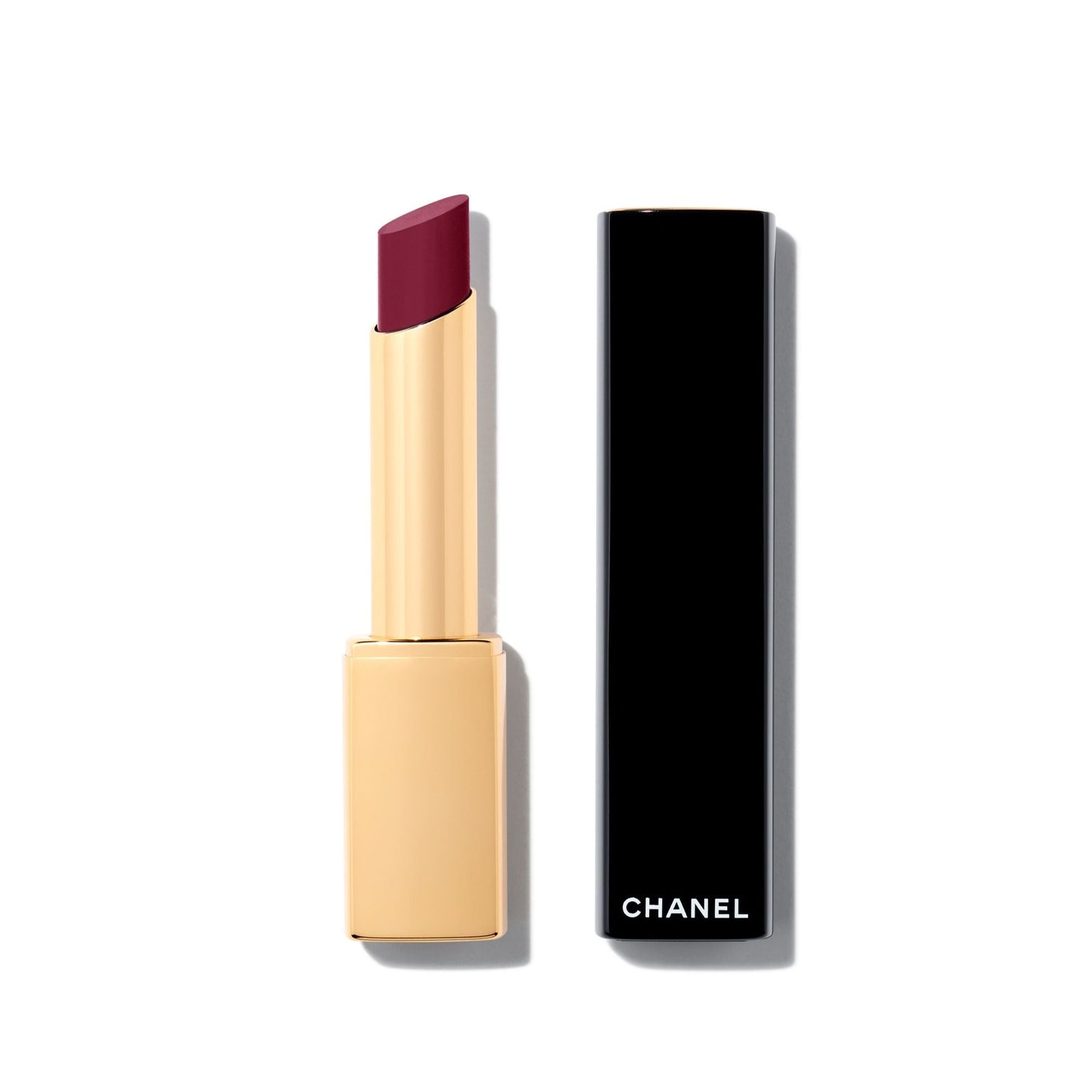 Labial de Alta Intensidad Concentrado Recargable ROUGE ALLURE L'EXTRAIT - CHANEL vista frontal con fondo blanco.