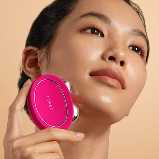 Bear 2 Dispositivo facial de Tonificación por microcorriente + Sérum superpotente - FOREO