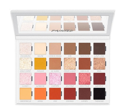 Paleta de Sombras de Ojos BASIC CANVAS PALETTE™ face & eye palette - Painted by James Charles vista frontal con fondo blanco.