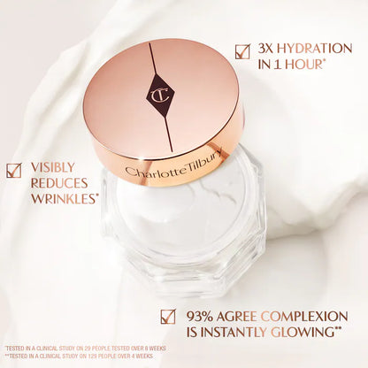 Crema Facial Anti-Age con Ácido Hialurónico Magic Cream™ - Charlotte Tilbury vista frontal con fondo blanco.