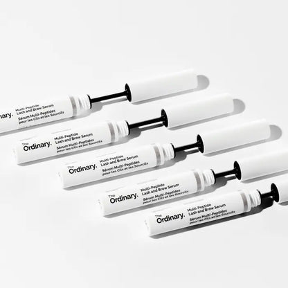 Serum para Pestañas y Cejas Multi-Peptide - The Ordinary vista frontal con fondo blanco.