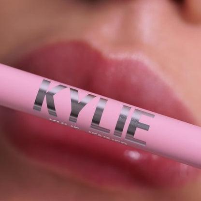 Velvet lip kit - Kylie Cosmetics