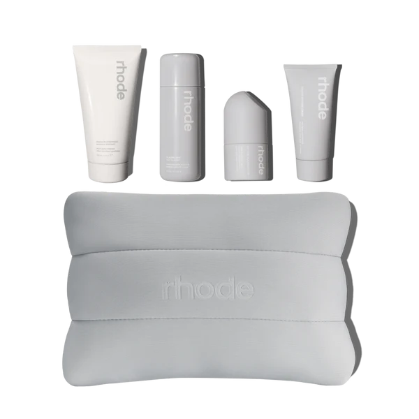 The rhode kit™ skin essentials - Rhode Skin vista frontal con fondo blanco.