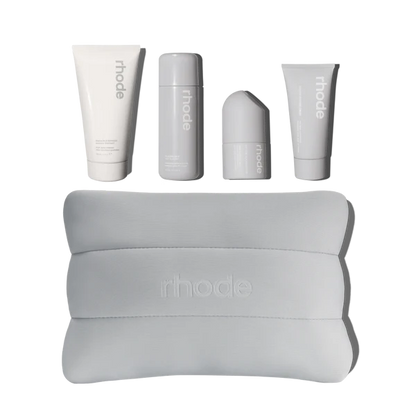 The rhode kit™ skin essentials - Rhode Skin vista frontal con fondo blanco.