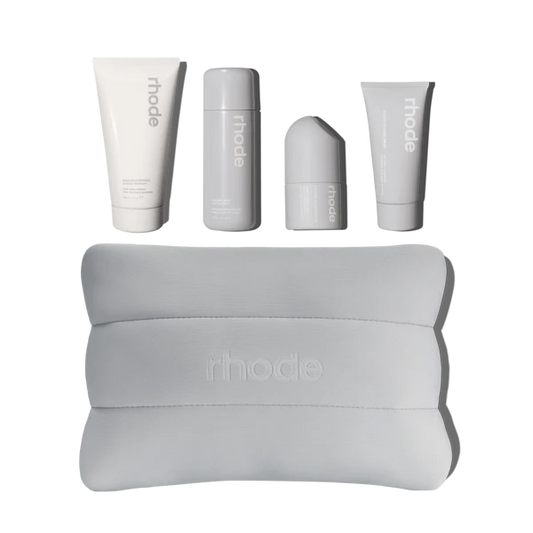 The rhode kit™ skin essentials - Rhode Skin vista frontal con fondo blanco.