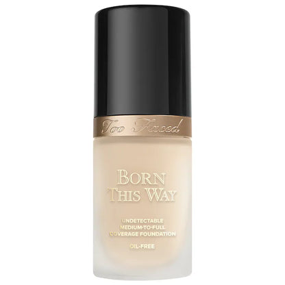 Base de Maquillaje Born This Way Natural Finish - Too Faced vista frontal con fondo blanco.