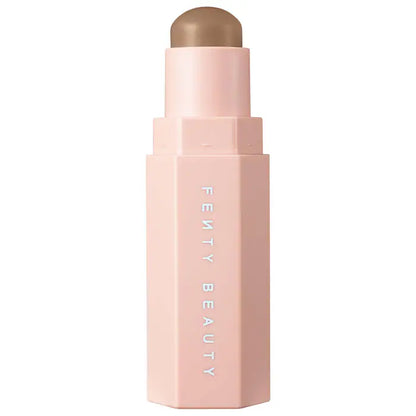 Match Stix Matte Contour Skinstick - Fenty Beauty vista frontal con fondo blanco.