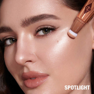Iluminador Beauty Highlighter Wand - Charlotte Tilbury