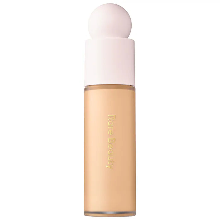 Base de Maquillaje Liquid Touch Weightless Foundation - Rare Beauty vista frontal con fondo blanco.